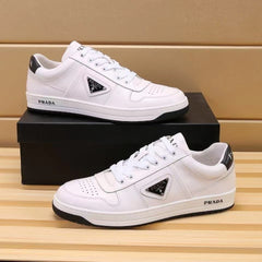 Cowhide triangle logo casual shoes