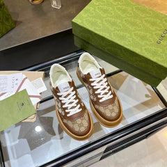 Stylish high quality flat sneakers