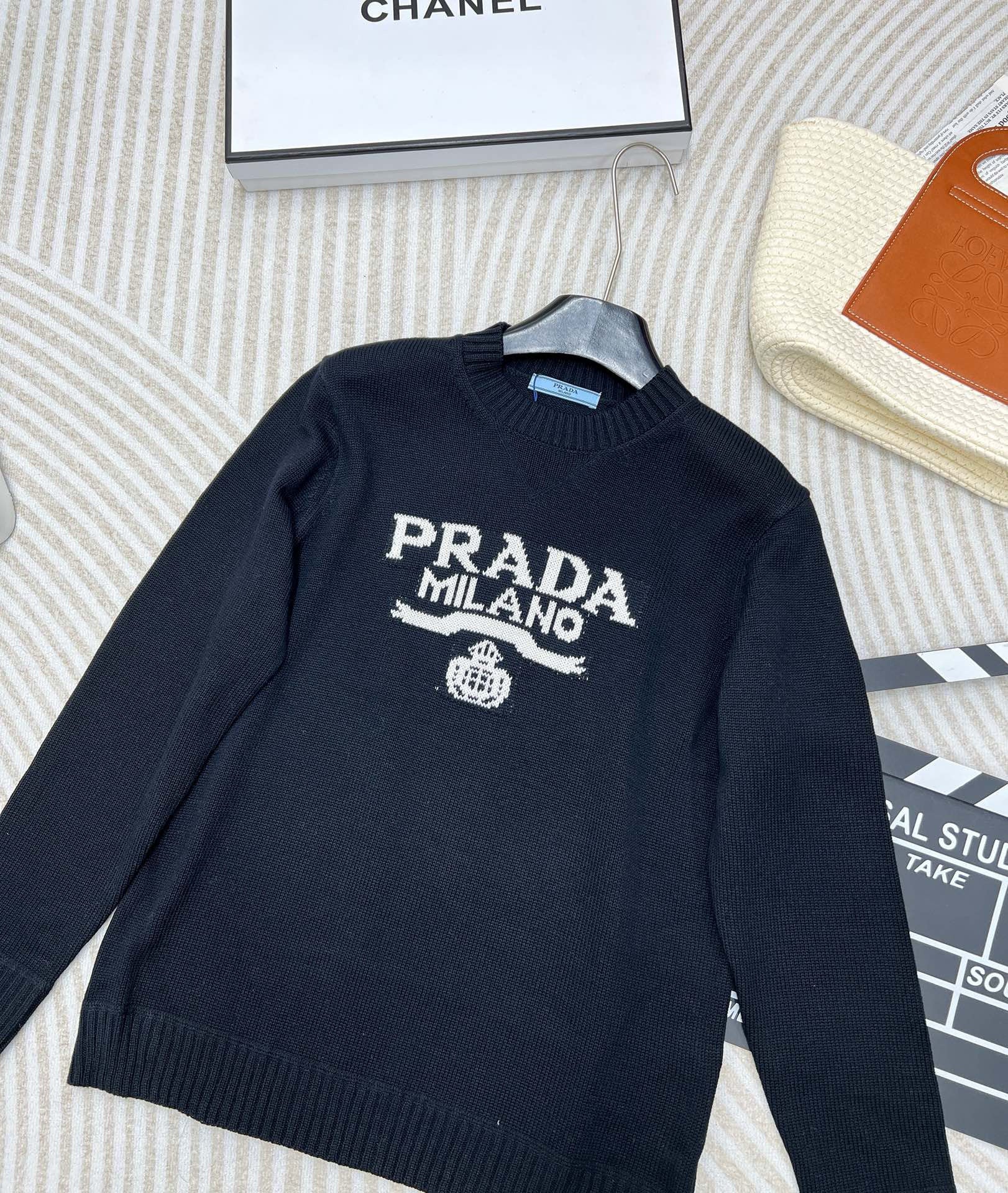 PD new logo letter knitted long sleeve