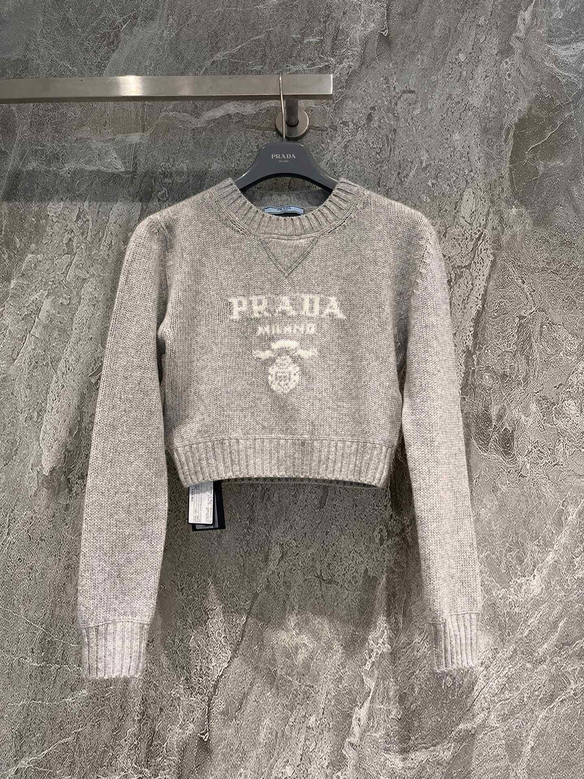 PD new letter knitted long sleeve