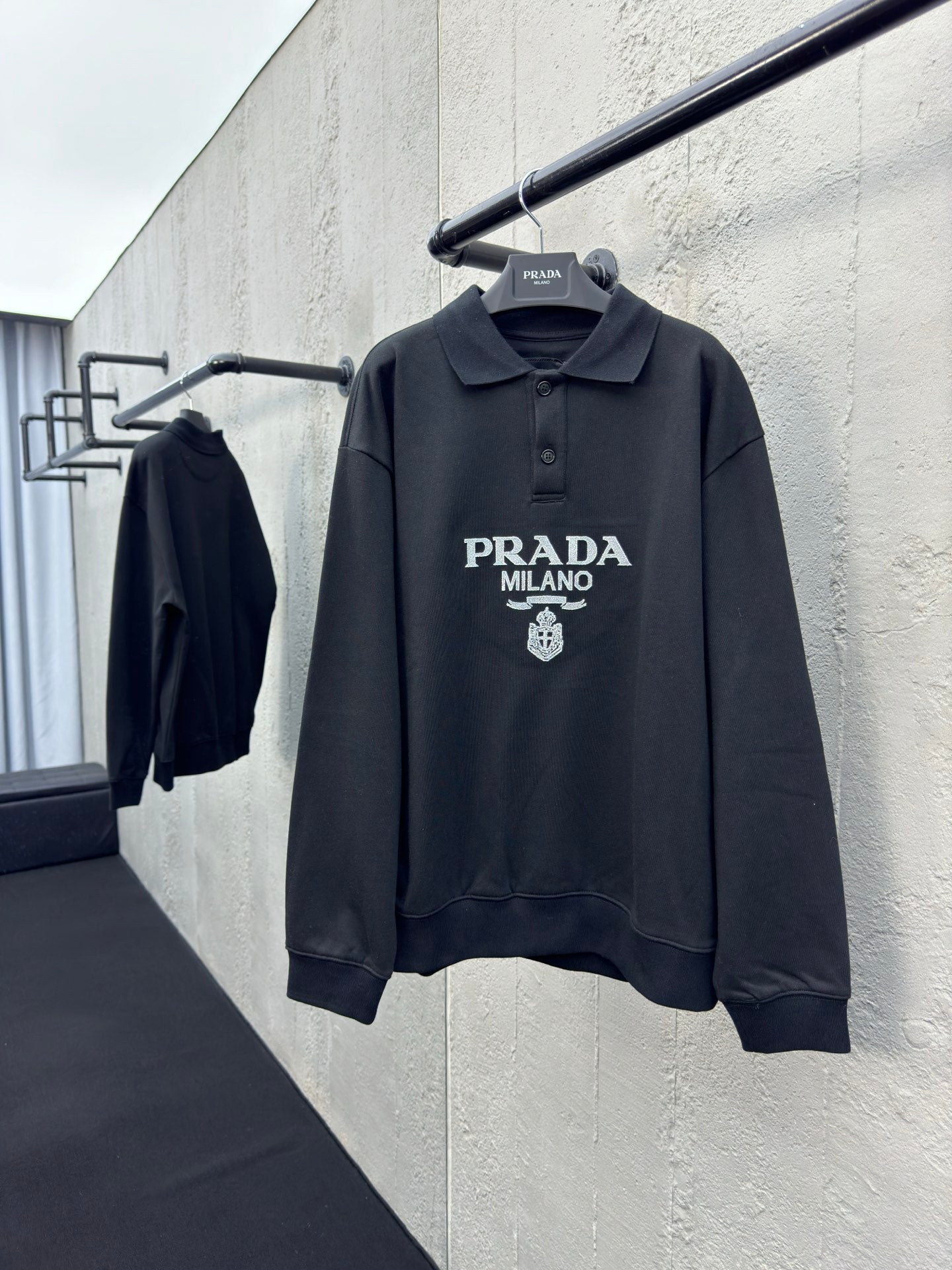 Patch embroidered POLO sweatshirt